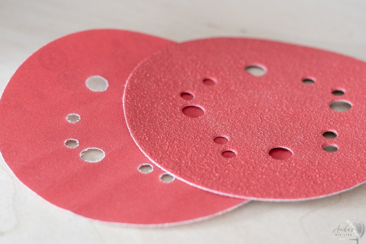 comparison of 60 Grit and 320 grit sandpaper