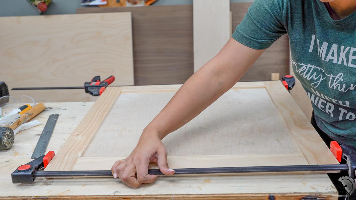 assembling the shaker style and clamping it