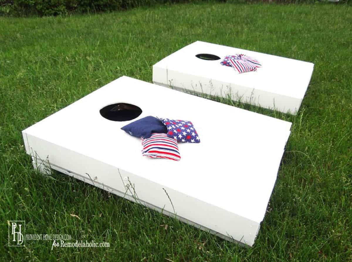 DIY cornhole boards made from pallet wood
