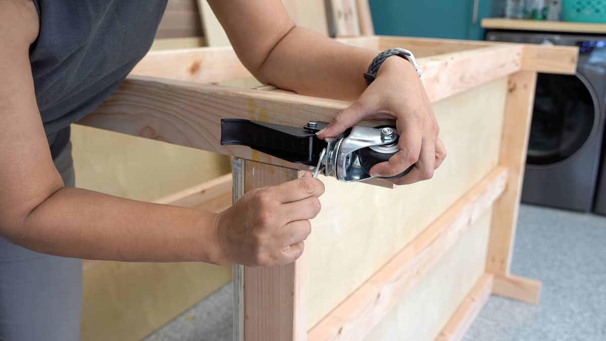 Attaching casters to the workbench