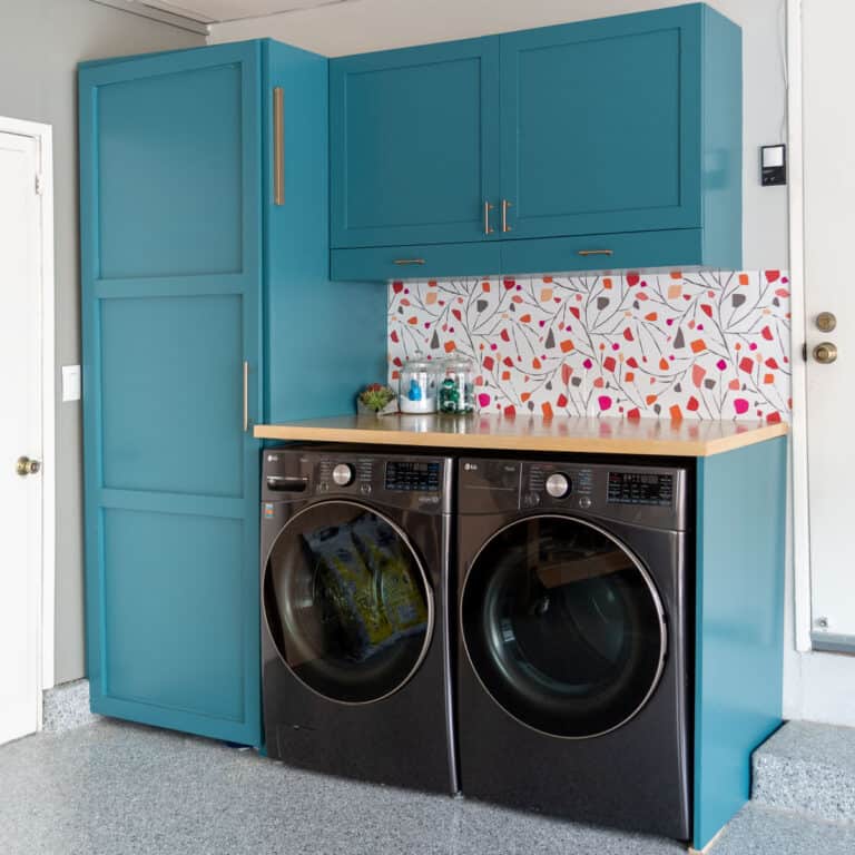 If you've got a garage laundry room and you're struggling to make it look nice and function efficiently, here are some awesome ideas.