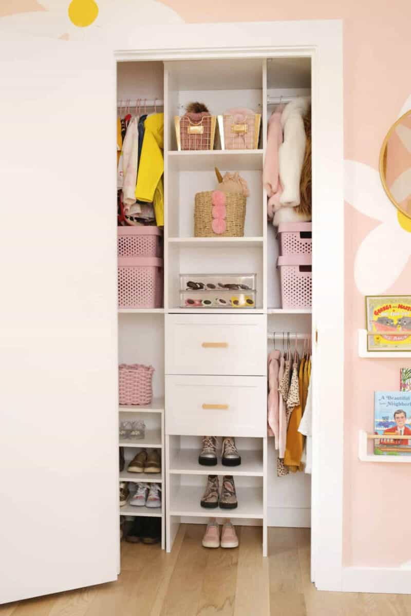 DIY custom closet with shelves