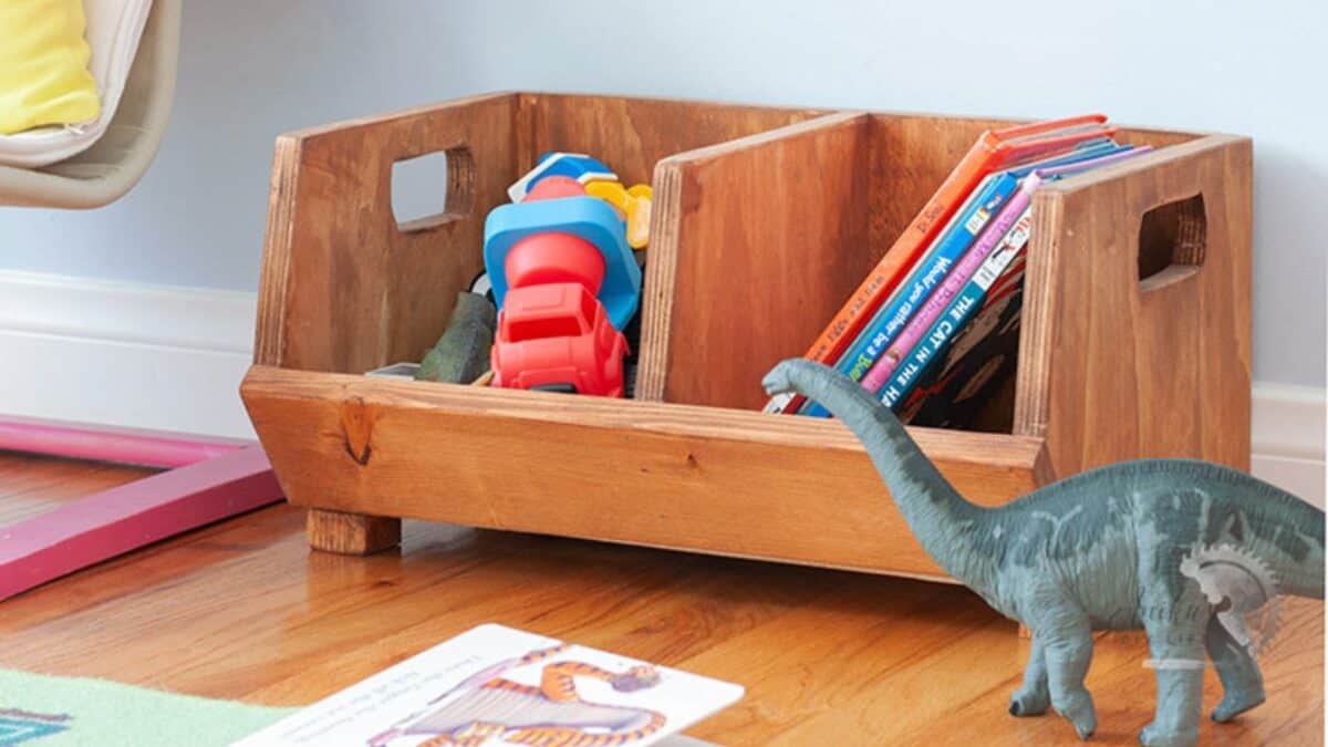 DIY divided storage bin easy beginner woodworking project