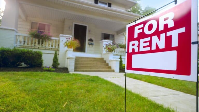 House with for rent sign