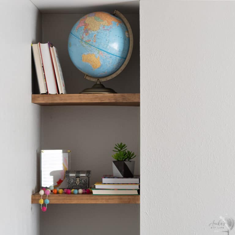 How to make DIY Floating Shelves in nook. Here is a complete step by step tutorial and video to show you exactly how to build strong thin floating shelves.
