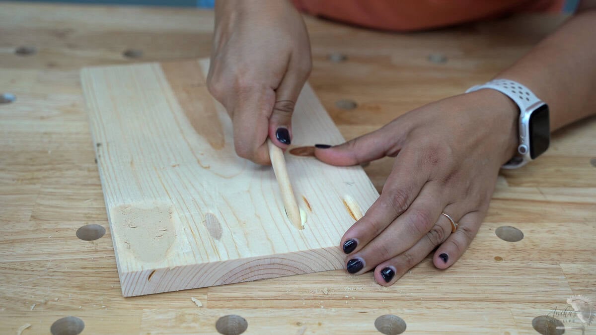 Using a dowel to fill the pocket hole