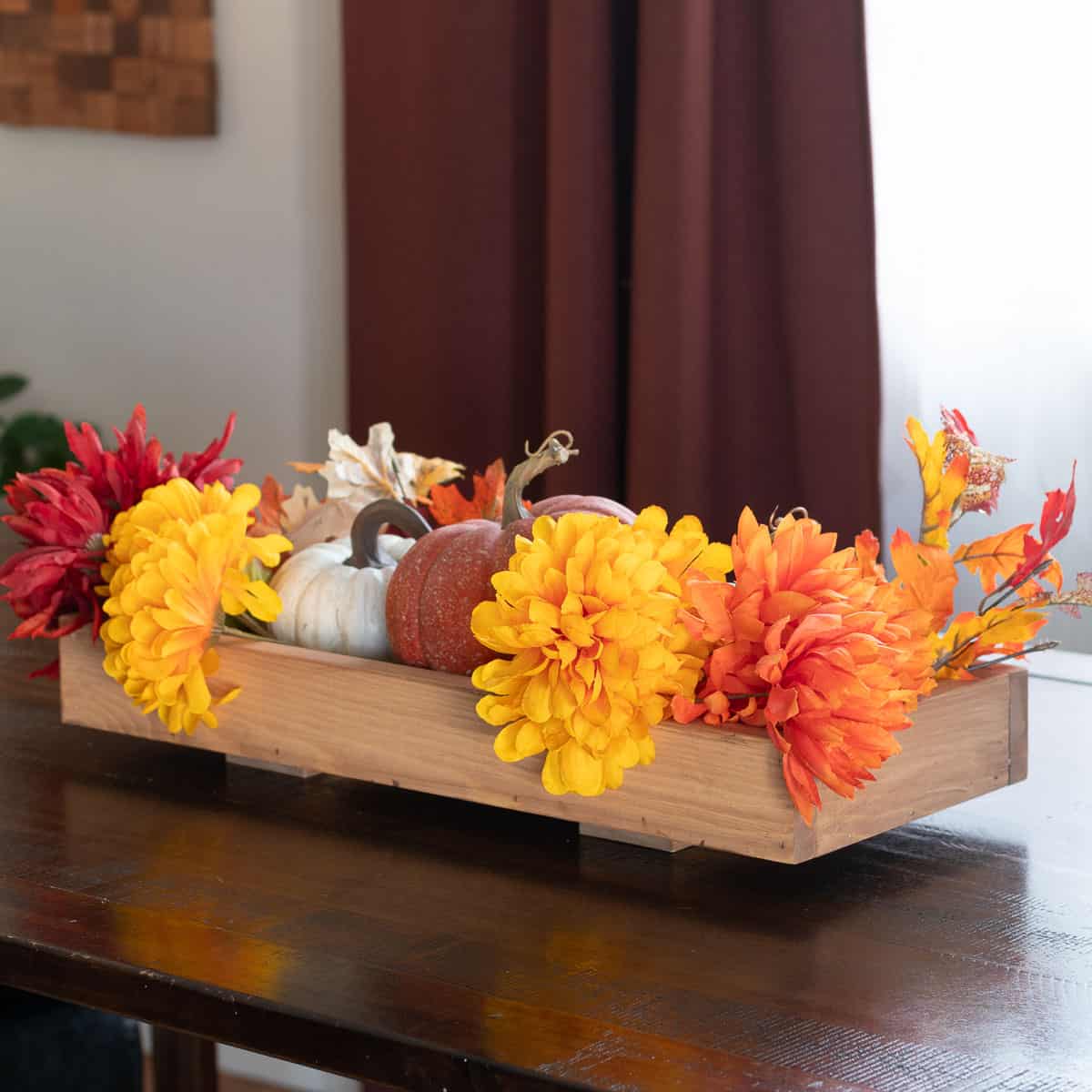Build a DIY wooden centerpiece in easy steps—perfect for beginners! Add charm to any table with this simple, versatile project