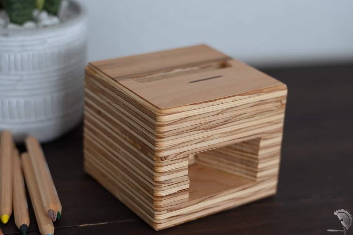 passive DIY phone amplifier made using plywood on a desk
