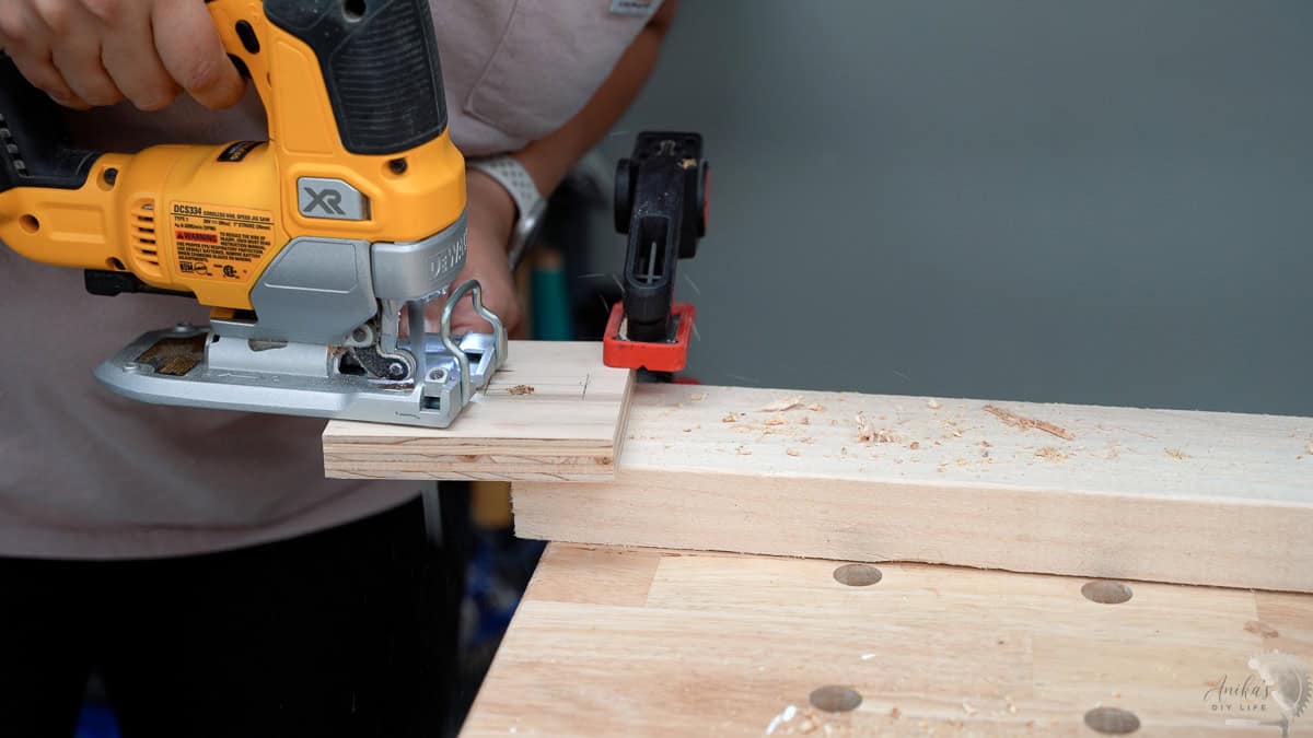 cutting the slots for the DIY phone amplifer with a jigsaw