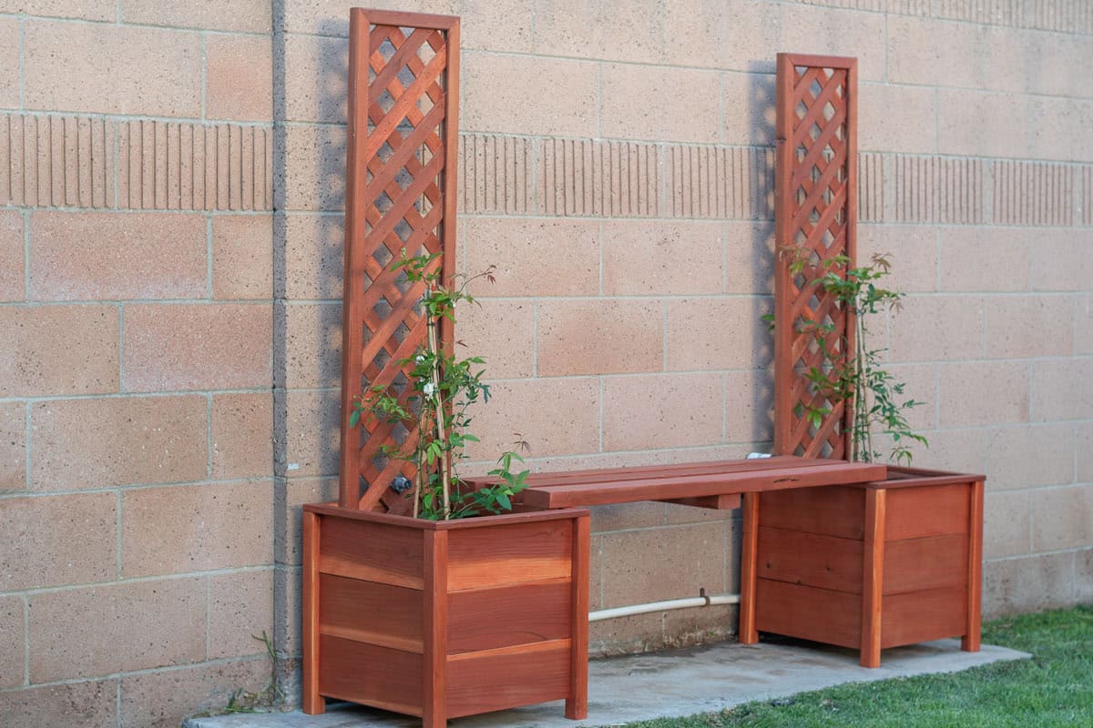 side view of the DIY planter bench